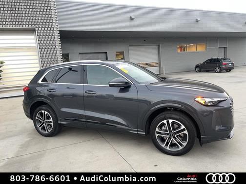 2025 Audi Q5 Premium TFSI quattro S tronic