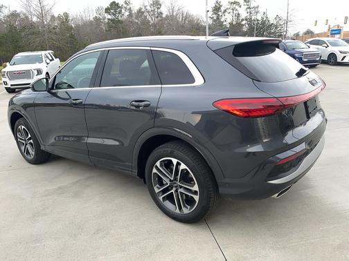 2025 Audi Q5 Premium TFSI quattro S tronic