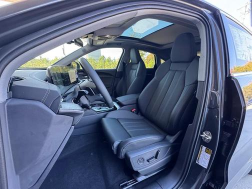 2025 Audi Q5 Premium Plus TFSI quattro S tronic