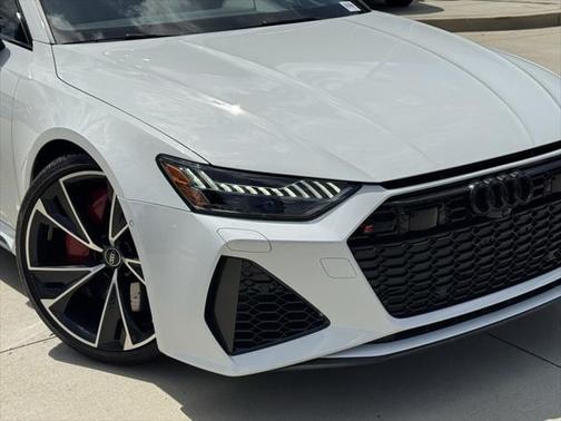 2023 Audi RS 7 4.0T