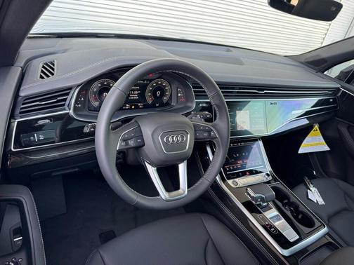 2026 Audi Q7 55 Premium Plus