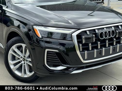 2025 Audi Q7 55 Premium Plus