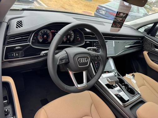 2026 Audi Q7 55 Premium Plus