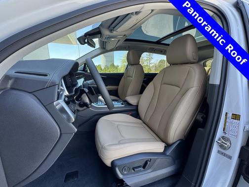 2025 Audi Q7 55 Premium