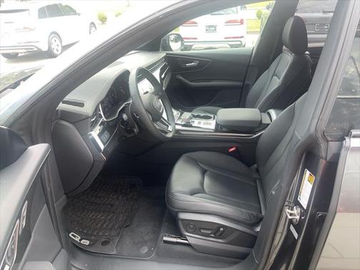 2024 Audi Q8 55 Premium Plus