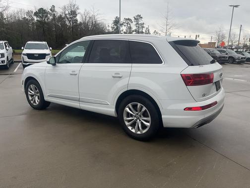 2019 Audi Q7 45 Premium