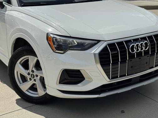 2021 Audi Q3 40 Premium