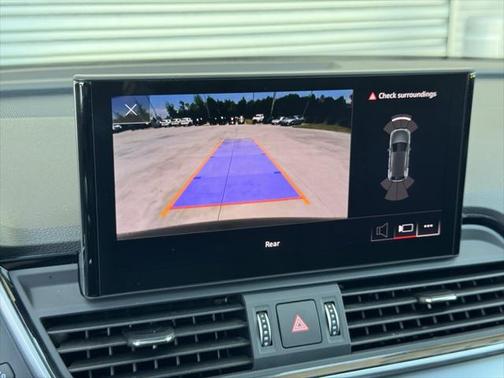 2025 Audi Q5 45 S line Premium