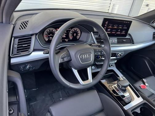 2025 Audi Q5 45 S line Premium