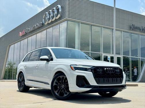 2025 Audi Q7 55 Premium Plus