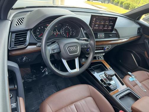 2022 Audi Q5 45 S line Premium