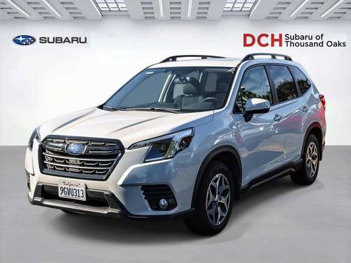 Crystal White Pearl 2023 Subaru Forester Premium