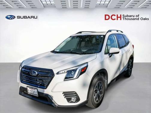 Crystal White Pearl 2023 Subaru Forester Premium