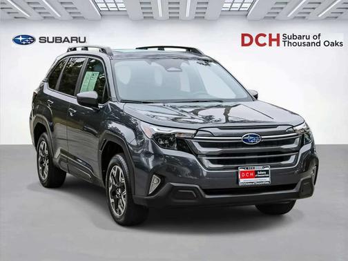 Magnetite Gray Metallic 2025 Subaru Forester Premium