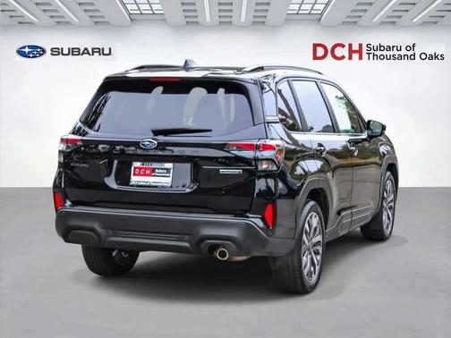 Crystal Black Silica 2025 Subaru Forester Touring