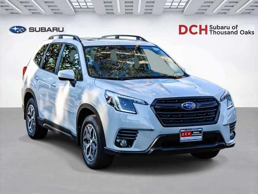 Crystal White Pearl 2023 Subaru Forester Premium