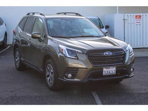 2023 Subaru Forester Premium