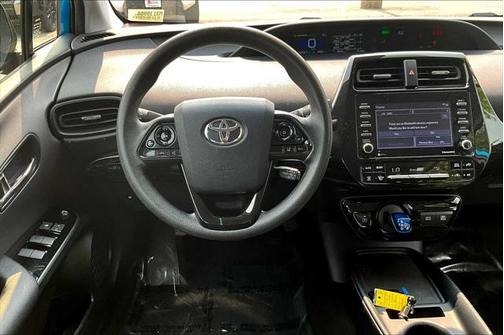 2021 Toyota Prius LE