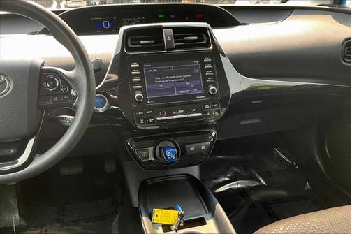 2021 Toyota Prius LE