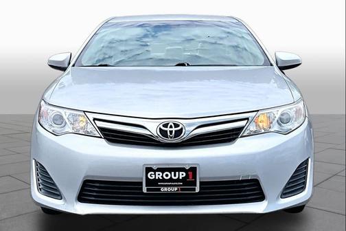 Classic Silver Metallic 2012 Toyota Camry LE