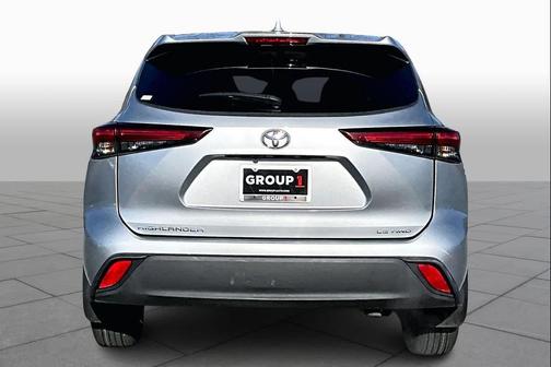 2021 Toyota Highlander LE