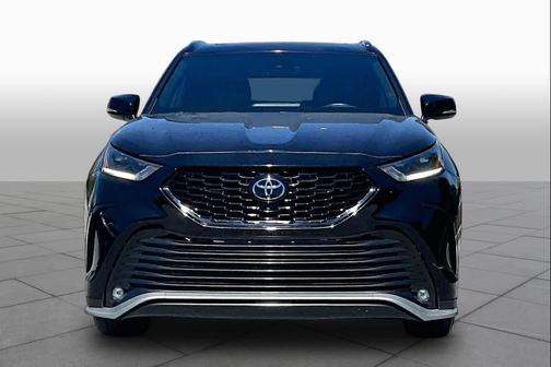 Midnight Black Metallic 2024 Toyota Highlander XSE