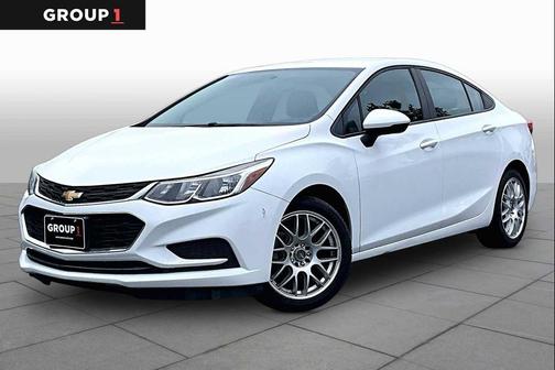 Summit White 2017 Chevrolet Cruze LS