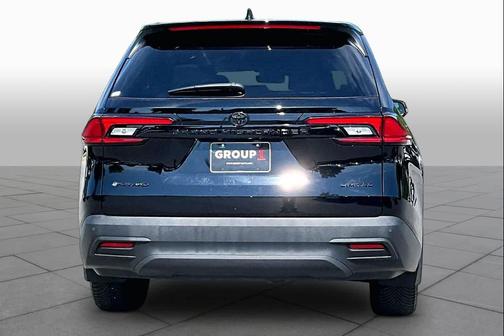 Midnight Black Metallic 2026 Toyota Highlander Hybrid Base