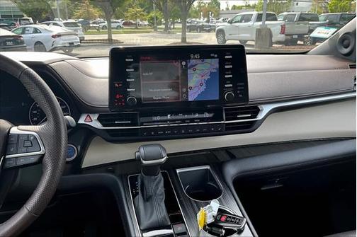 2023 Toyota Sienna Platinum 7 Passenger