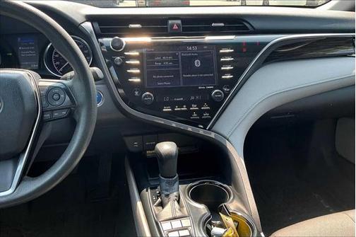 2018 Toyota Camry Hybrid LE