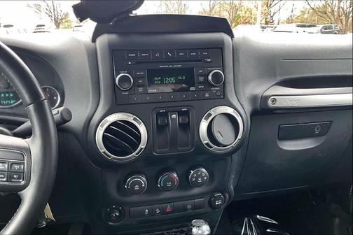 2017 Jeep Wrangler Sahara