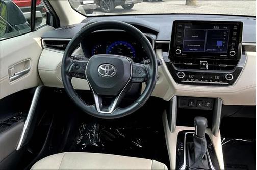 2022 Toyota Corolla Cross XLE
