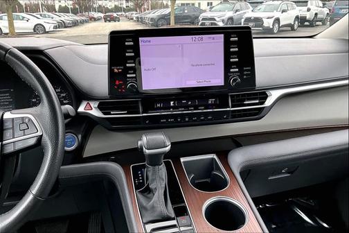 2023 Toyota Sienna XLE