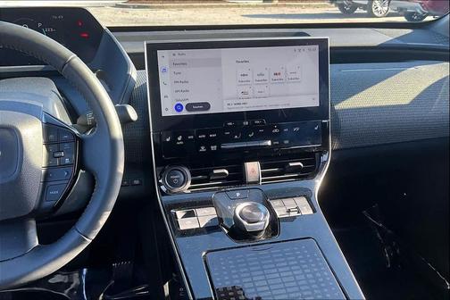 2025 Toyota bZ4X XLE