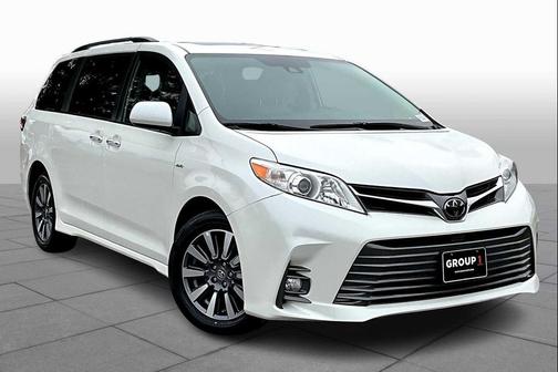 2020 Toyota Sienna XLE Premium