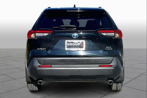 2021 Toyota RAV4 Hybrid XLE Premium