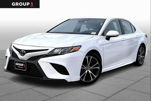 2018 Toyota Camry SE