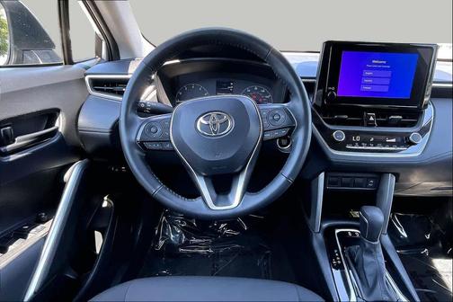 Sonic Silver 2023 Toyota Corolla Cross LE