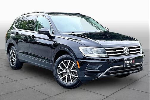Deep Black Pearl 2019 Volkswagen Tiguan 2.0T SE 4MOTION