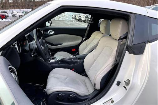 2014 Nissan 370Z Touring