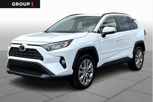 2020 Toyota RAV4 XLE Premium