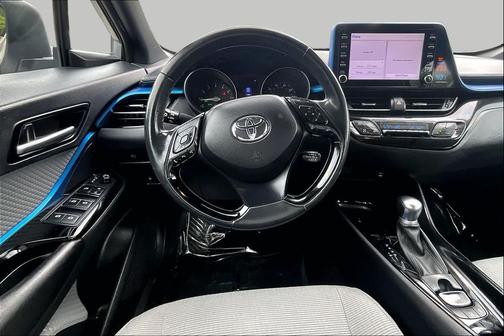 Silver Knockout Metallic 2019 Toyota C-HR XLE