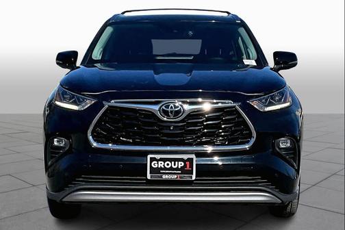 Midnight Black Metallic 2023 Toyota Highlander Platinum