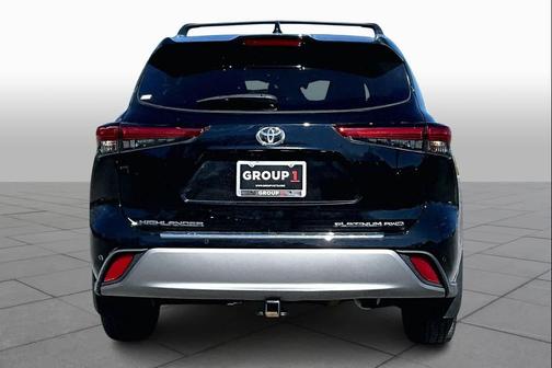 Midnight Black Metallic 2023 Toyota Highlander Platinum