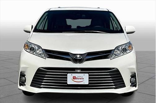 2020 Toyota Sienna XLE Premium