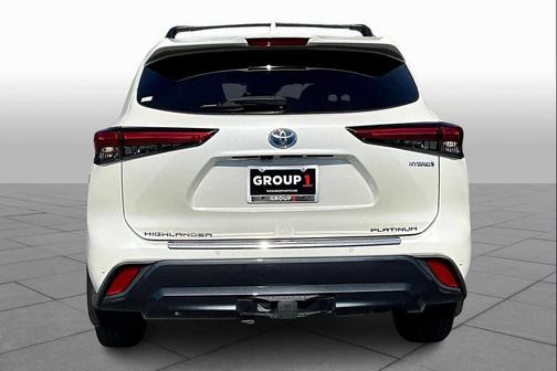 2021 Toyota Highlander Hybrid Platinum