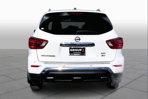 2018 Nissan Pathfinder SV