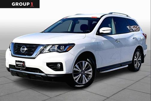 2018 Nissan Pathfinder SV