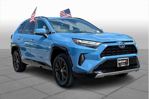 2022 Toyota RAV4 Hybrid SE