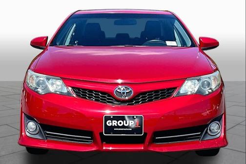 Barcelona Red Metallic 2013 Toyota Camry SE